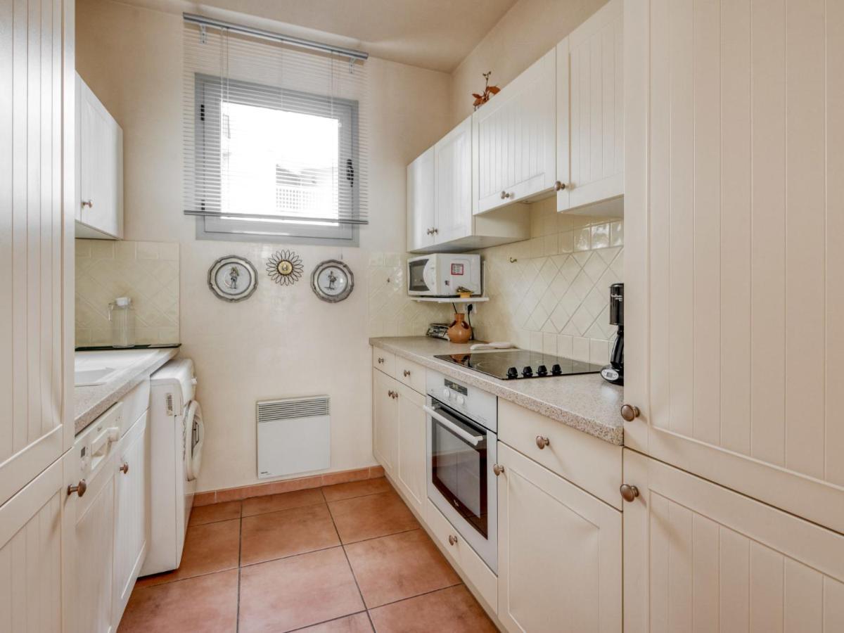 Les Allees Du Cap-3 By Interhome Apartamento